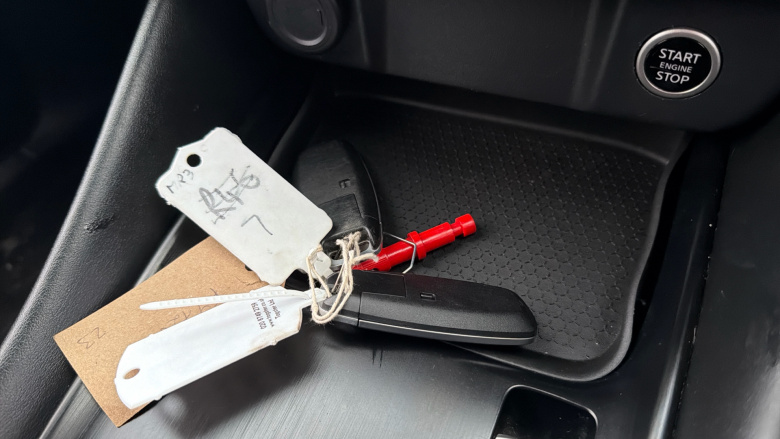 Nissan Qashqai 1.3 DiG-T MH 158 N-Connecta 5dr 4WD Xtronic Petrol Hatchback